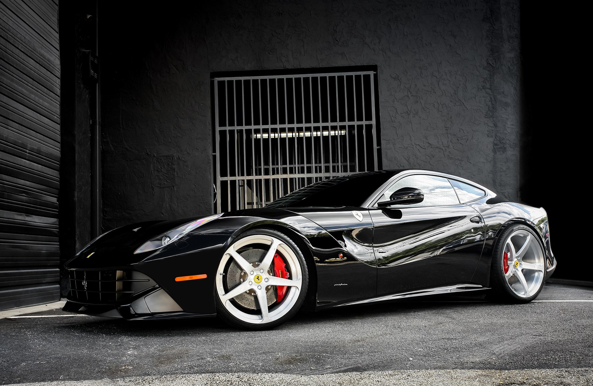 2000x1303 ferrari, réflexion, voiture