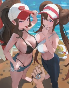 2 filles,à la plage,bikini,bikini top,casquette,cheveux chatain,cleavage,couette,debout,dehors,fille anime,gros seins,groupe de filles,hilda (pokemon),mecha,nintendo,non-nude,pantalon,pieds nus,pokemon,queue de cheval,rosa (pokemon),short,short en jean,sourire,tire la langue,très long cheveux,visage coquin