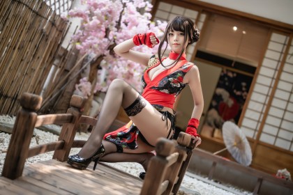 à genou,asiatique,bas,bas de lingerie,cheveux brun,cheveux court,chinoise,cleavage,corps entier,cosplay,cuisses,dehors,femme,frange,gants,gants sans doigts,gros seins,habits chinois,jambes,mizhimaoqiu,original,talon aiguille