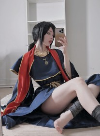 sitting,caucasian,black hair,cosplay,thighs,elden ring,women,non-nude,nora fawn,white skin,feet,barefoot,ponytail,dress,selfshot,smartphone,sorceress sellen