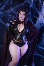 caucasian,purple hair,cosplay,curvy,thighs,dc comics,standing,women,gloves,fingerless gloves,big tits,thick thighs,shiny clothes,wide hips,kuroitsune,leotard,coat,non-nude,raven (dc),teen titans,nail polish,purple eyes