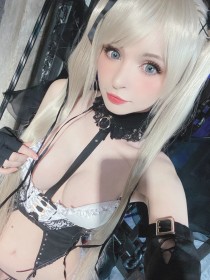 accessoire de cheveux,caucasien,cheveux blond,cleavage,cosplay,couette,dead or alive,femme,gants,gants sans doigts,marie rose,peachmilky,rouge a lèvres,ruban à cheveux,seins moyens,soutif,yeux bleu